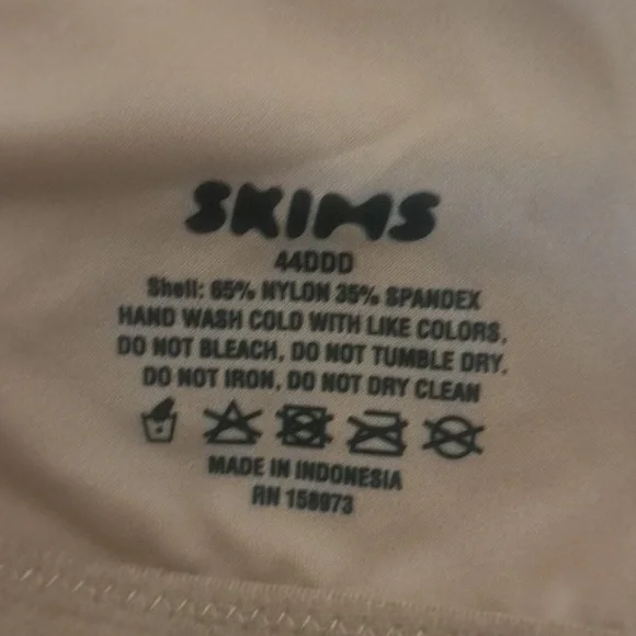 44DDD. SKIMS UNLINED STRAPLESS BRA - Picture 8 of 8